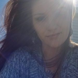 Meet your Posher, Carrie